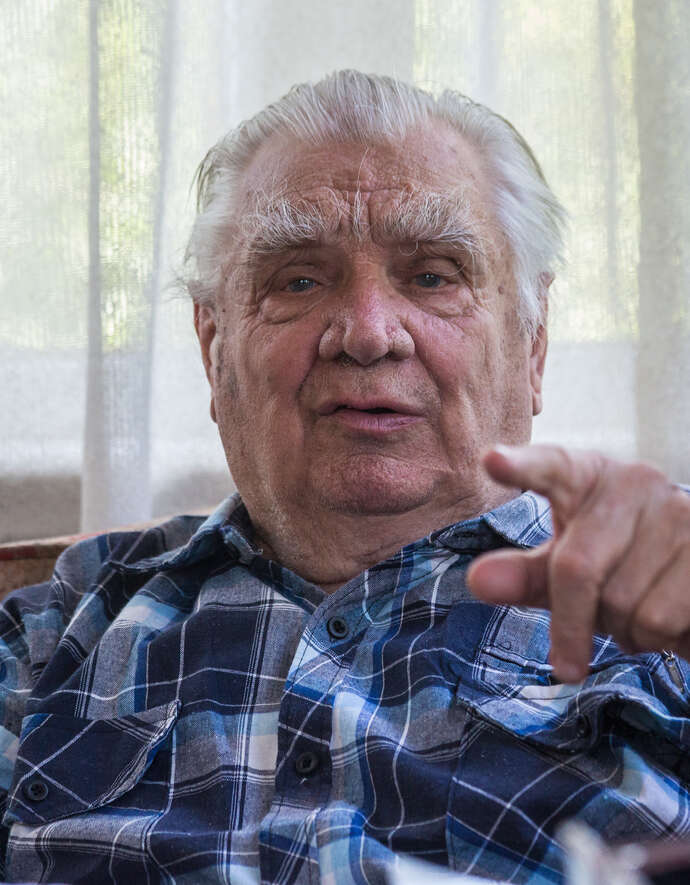 Юрій Мушкетик 